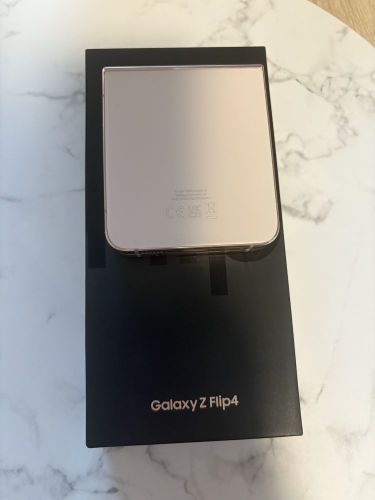Samsung Z Flip 4