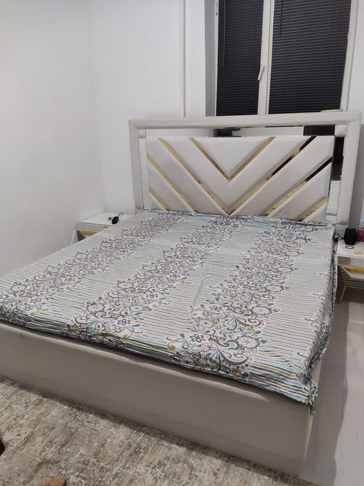 двухспальный кровать