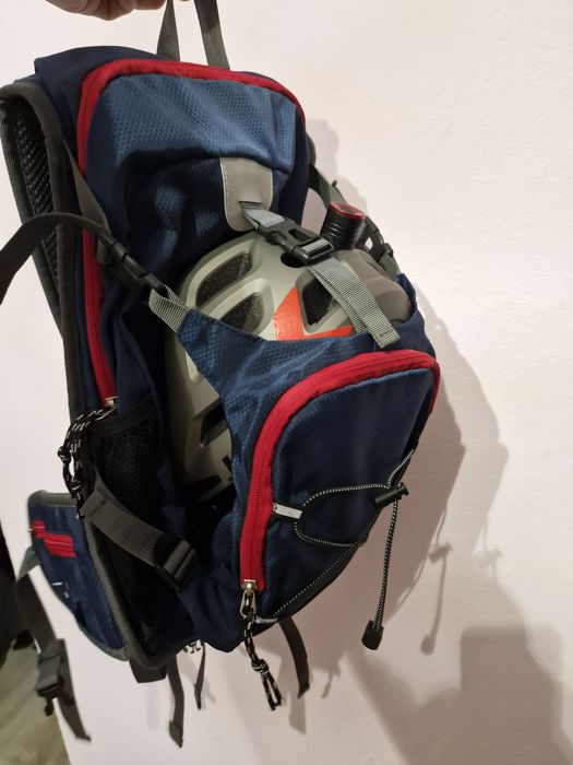 Cască ciclism si ruxac !!