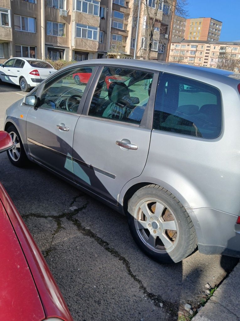Vând Ford Focus Cmax