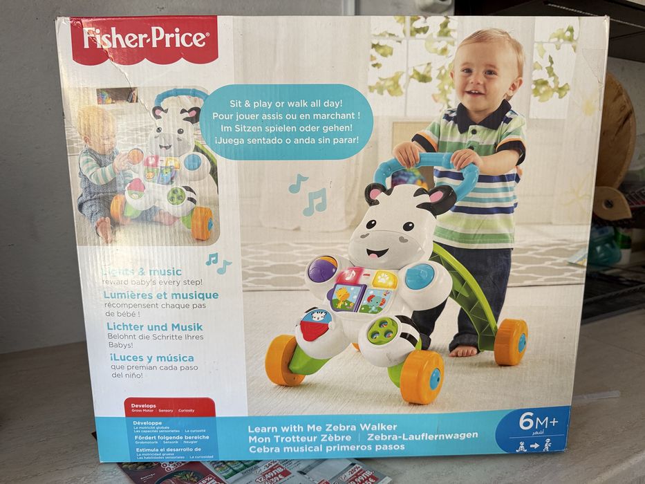 Бебешка проходилка Fisher Price