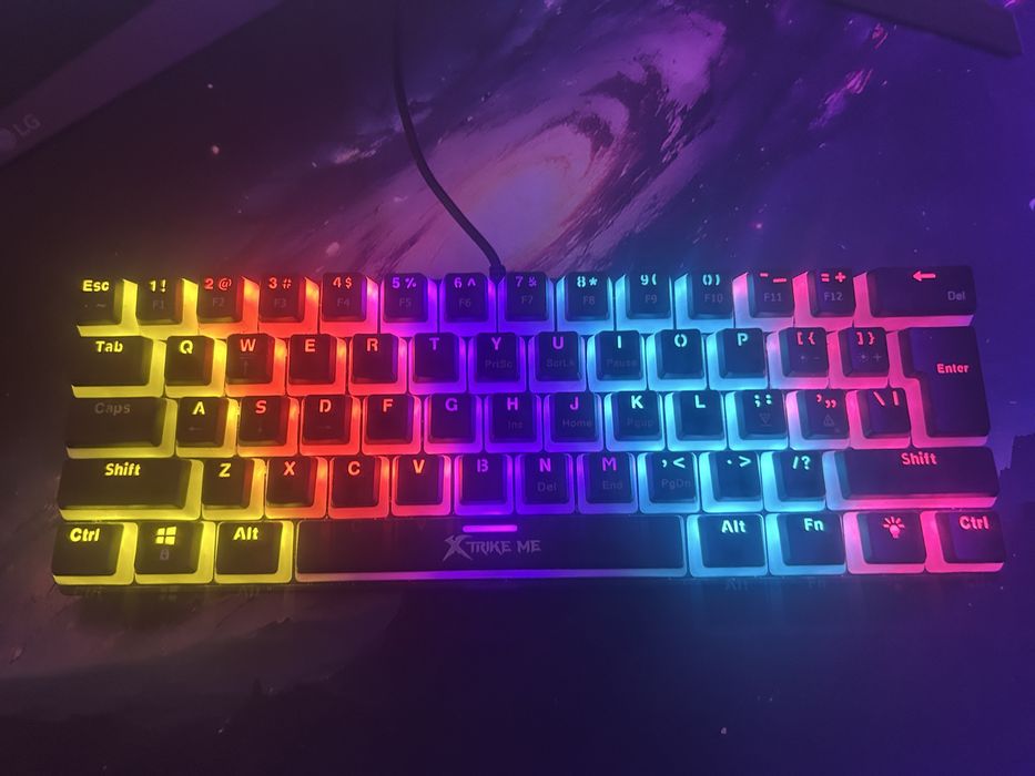 Vand tastatura x-strike me 985p