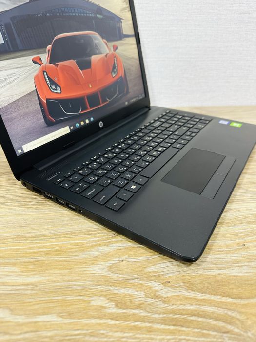 Недорого HP Pavilion Core i5-8 Ядерный с Видеокартой Идеал состояние