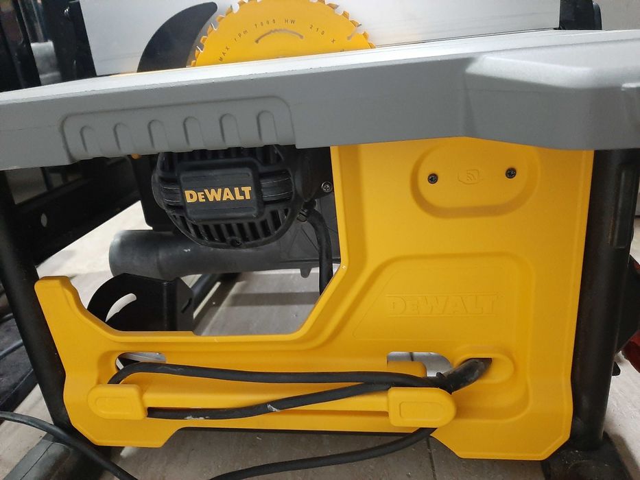 Настолен циркуляр DeWALT DWE7485RS-QS, 1850 W, 210 мм
