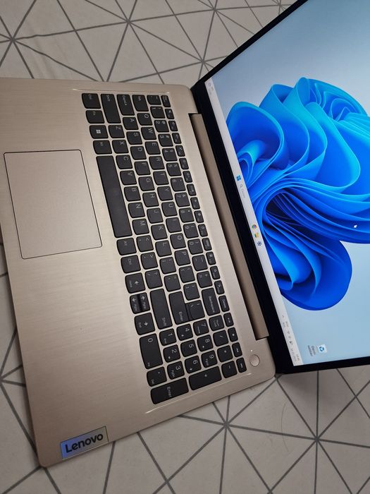 Laptop Lenovo i3
