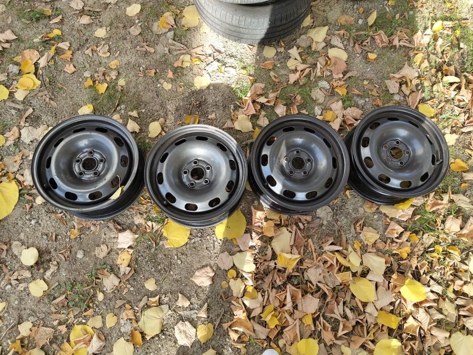 Vând Jante Tabla ORIGINALE Volkswagen R15