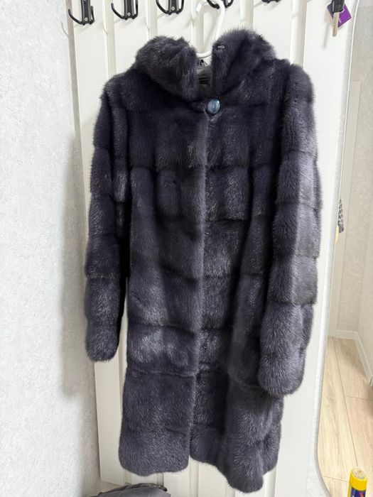Продам норковую шубу