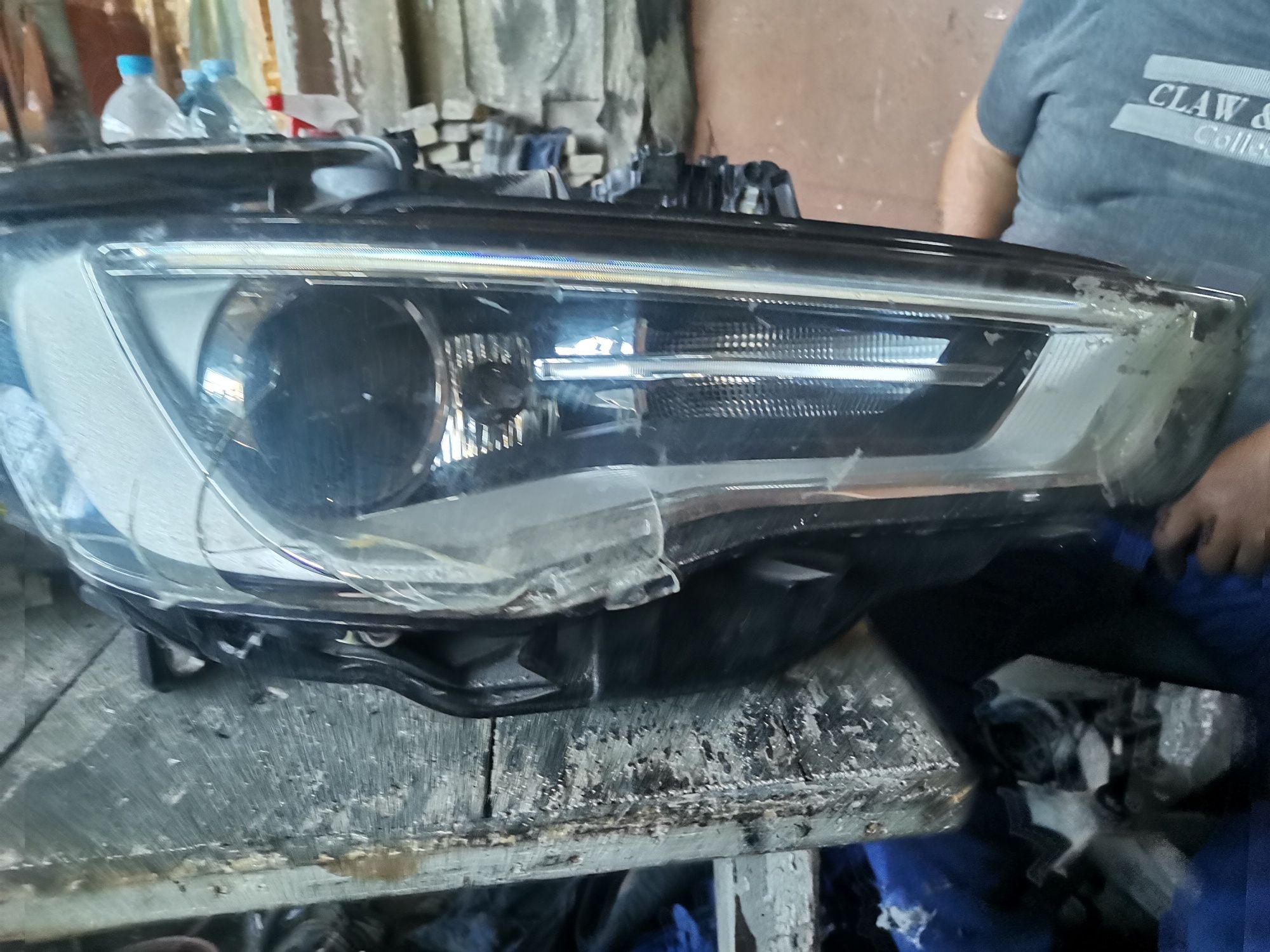 Оргинален Десен фар за audi a3 bi xenon led