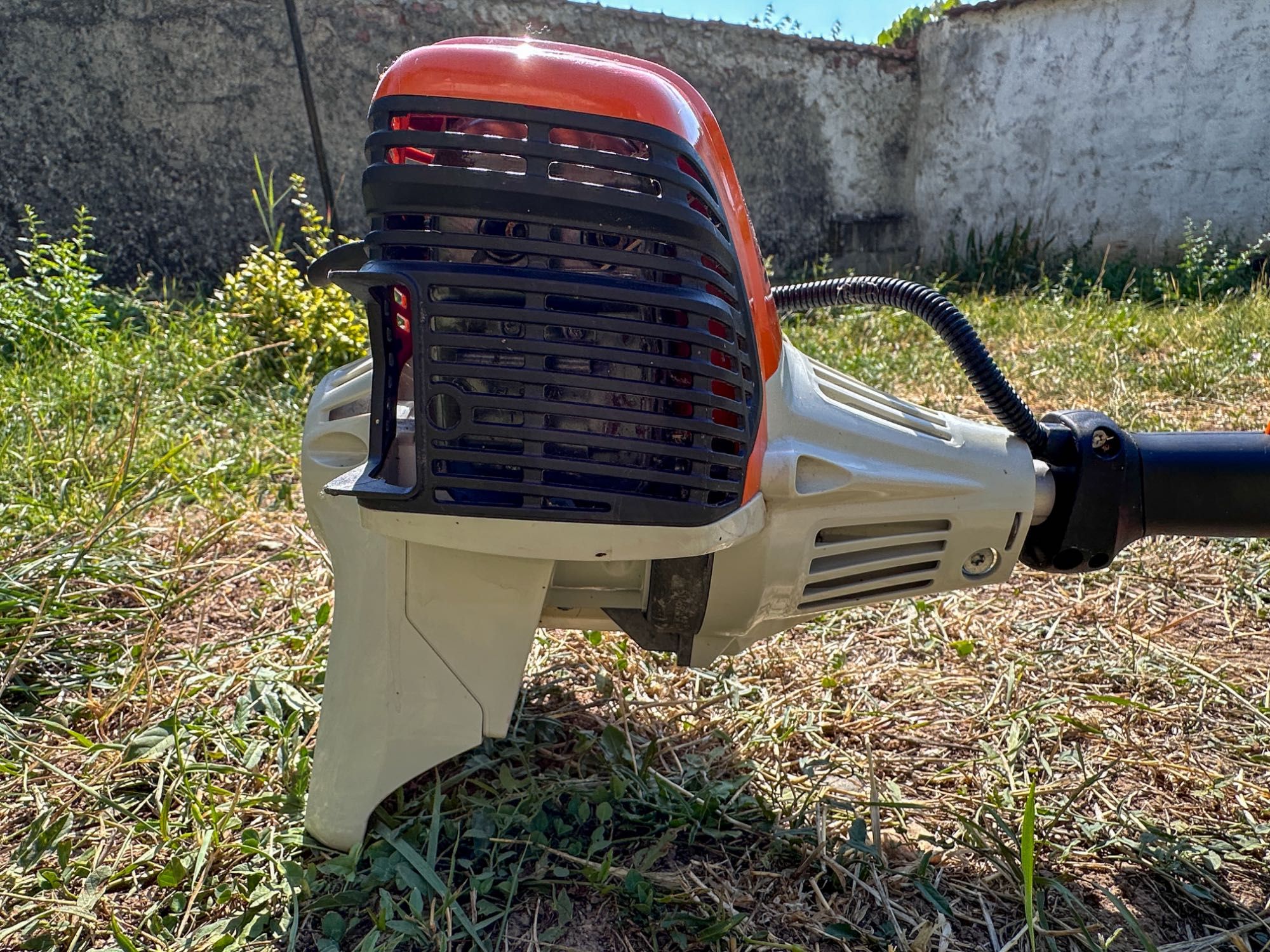 Моторна Крастачка STIHL HT 103