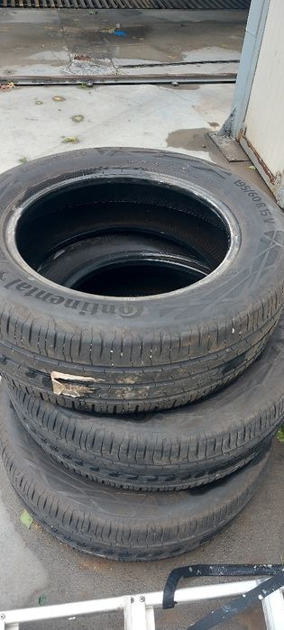 Anvelope vara 195 60 15 ca noi  an 2021