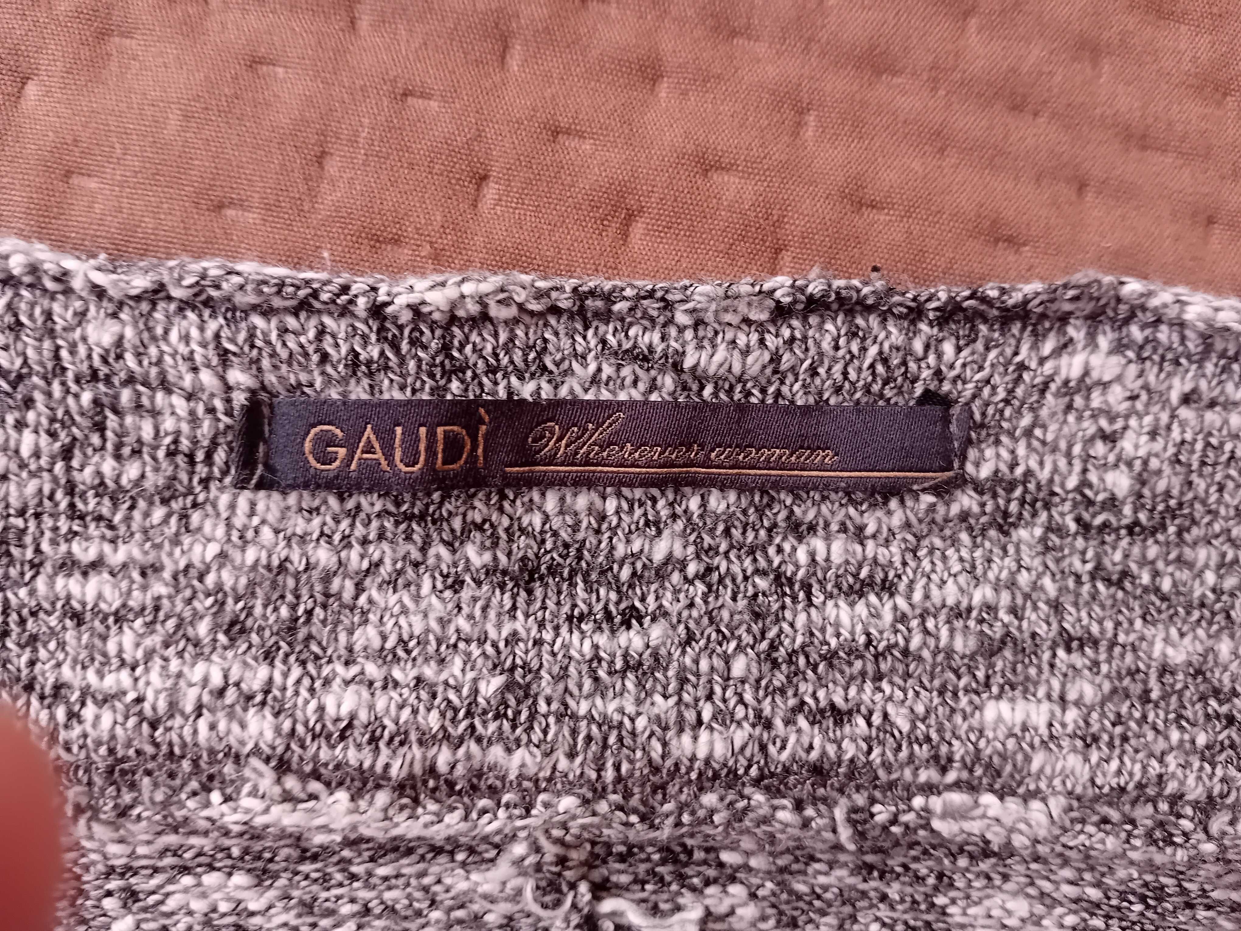 Дамско сако Gaudi