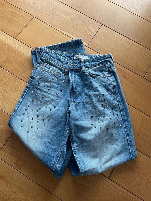 Дънки с камъни Zara