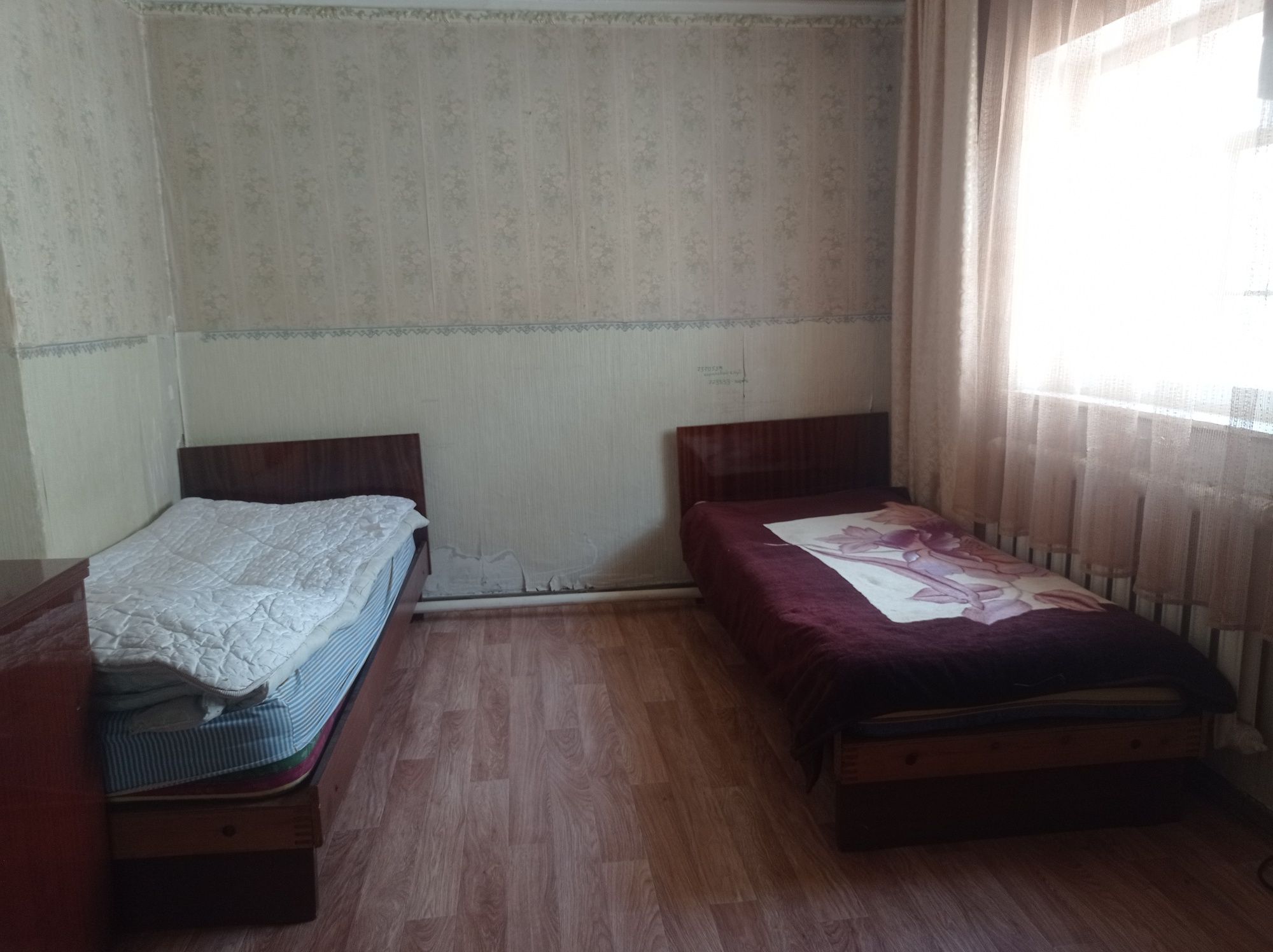 Кровати 2 шт, в отличном состоянии