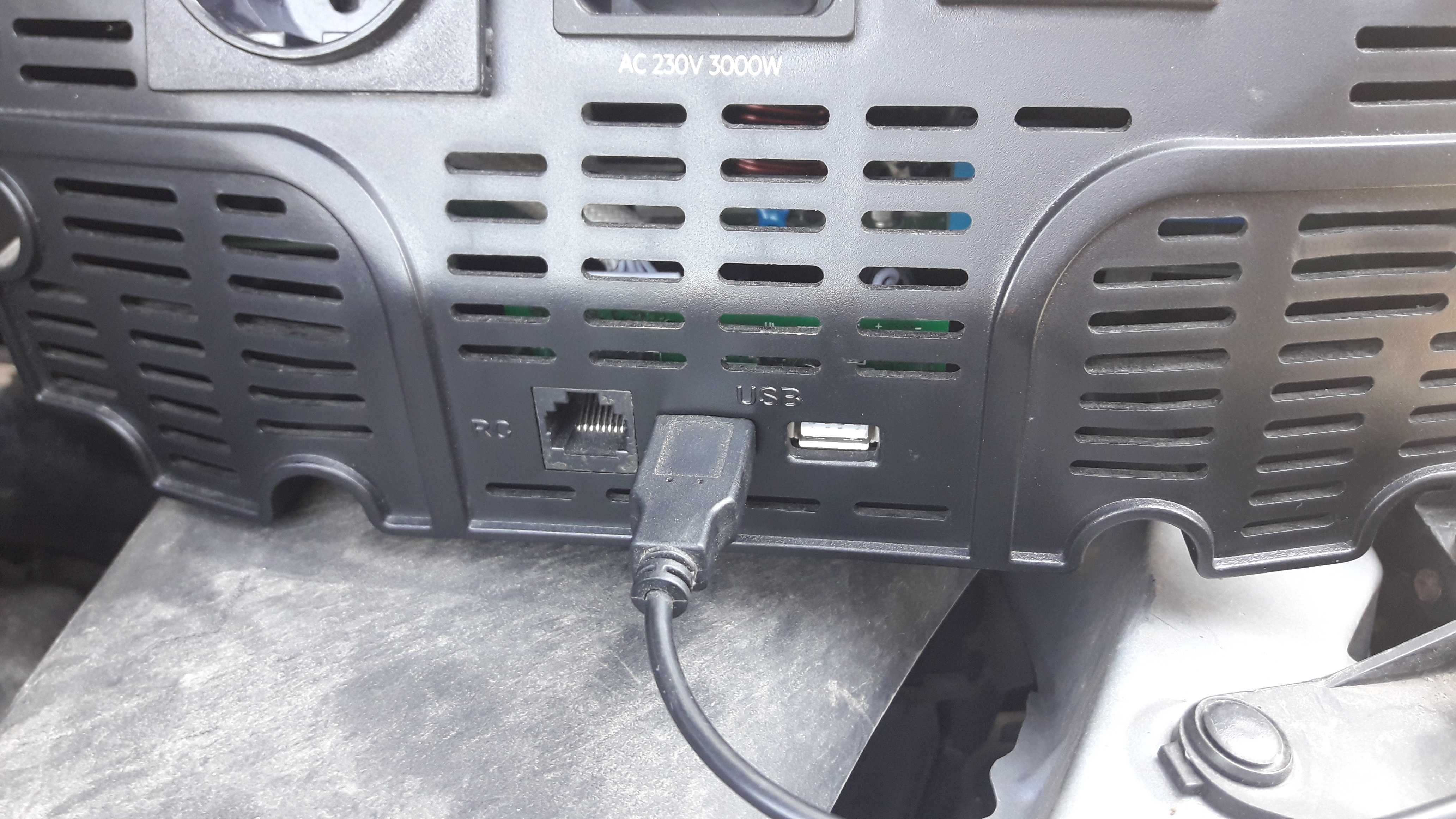 Convertor de tensiune, AEG Automotive 3000 W, 12 V DC la 230 V AC