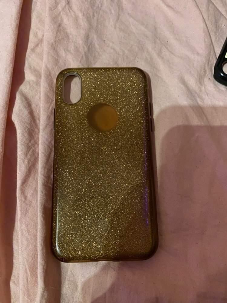 Продават се case за Iphone