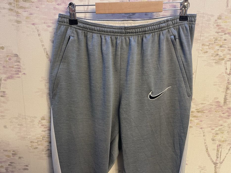 Pantaloni barbati sport/trening Nike marimea M skinny
