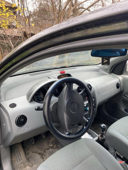 Део калос 2004 черен