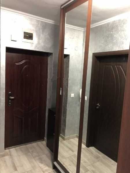 Продава се Двустаен апартамент в Бургас, Меден рудник - зона А - 59 кв.м за 1400 €/кв.м - Снимка #2