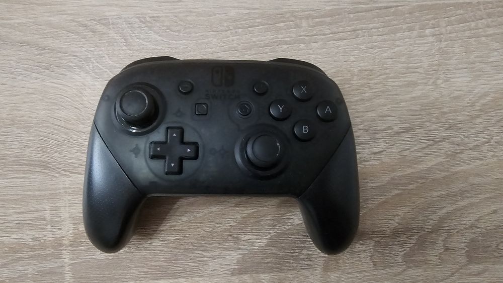Vand pro controller Nintendo Switch