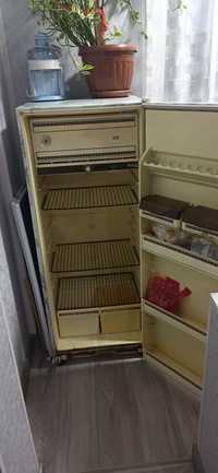 Холодильник Бирюса продаеться