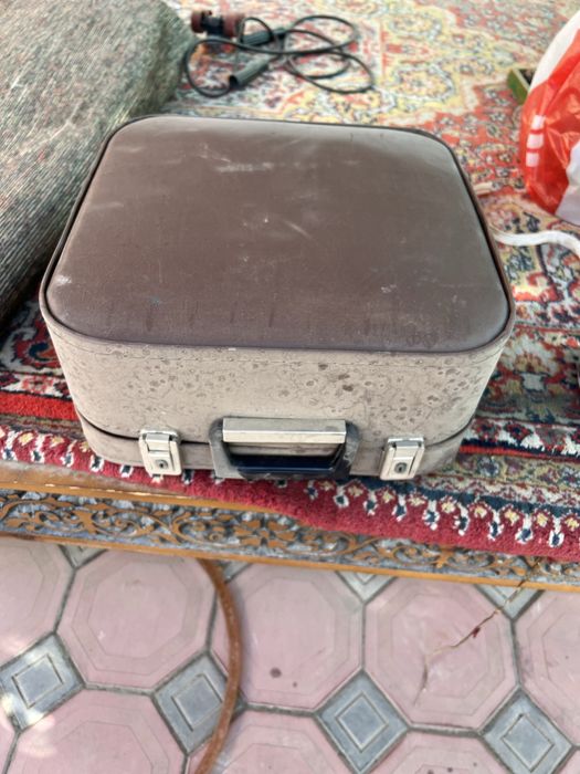 Продаю антикварную пищушаю машинку