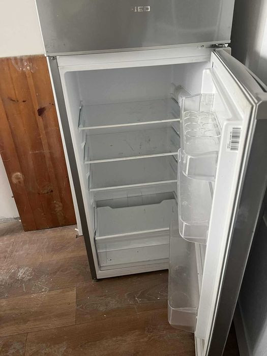 Хладилник NEO, инокс, фризер отгоре