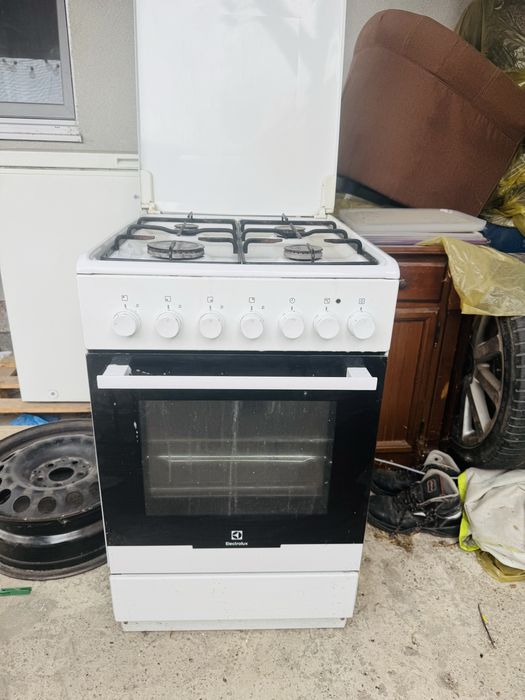 Aragaz electrolux mixt