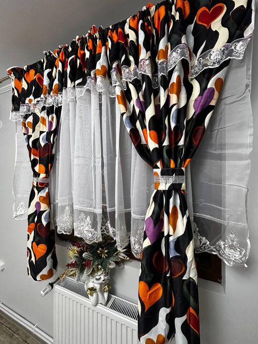 Perdele și draperii gata cusute