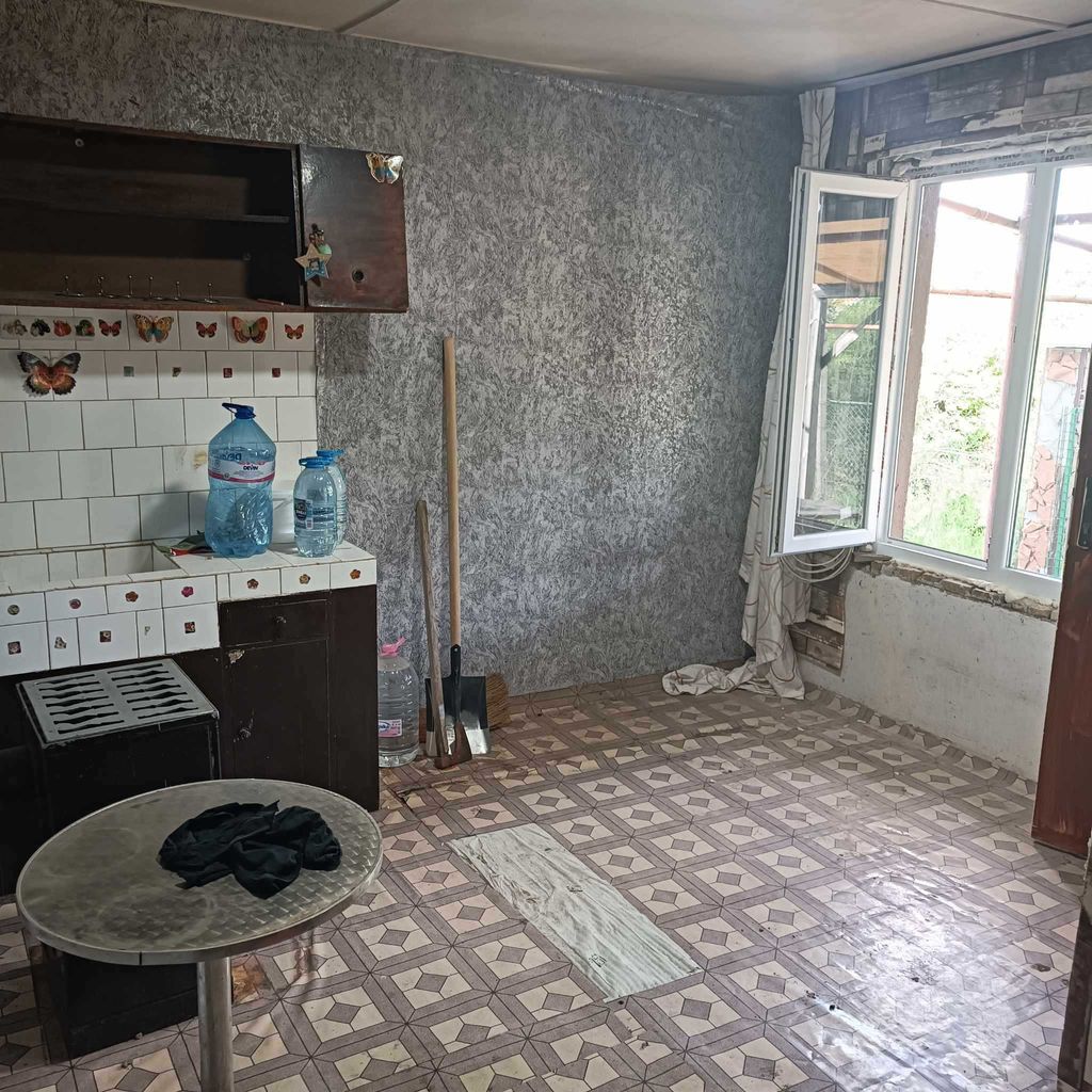 Продава се Къща в Търговище, Вилна зона - 24 кв.м за 935 €/кв.м - Снимка #1