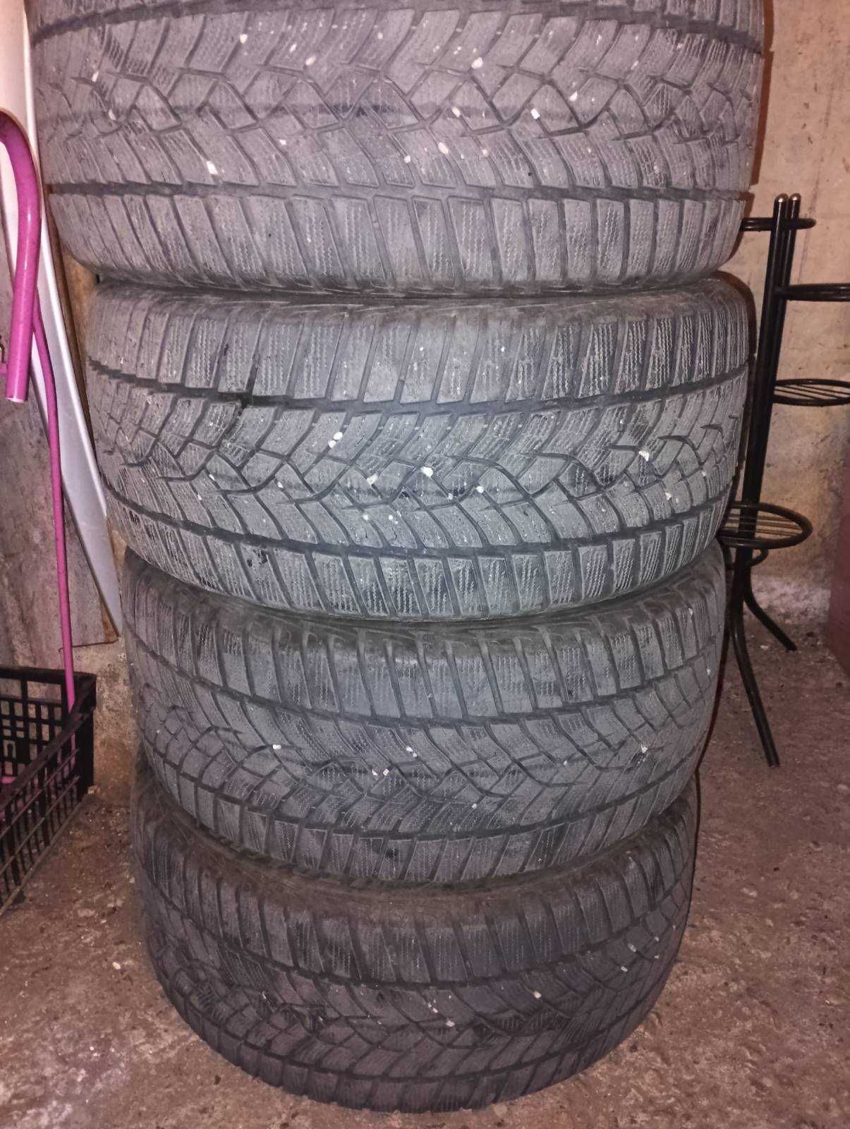 Зимни гуми Goodyear