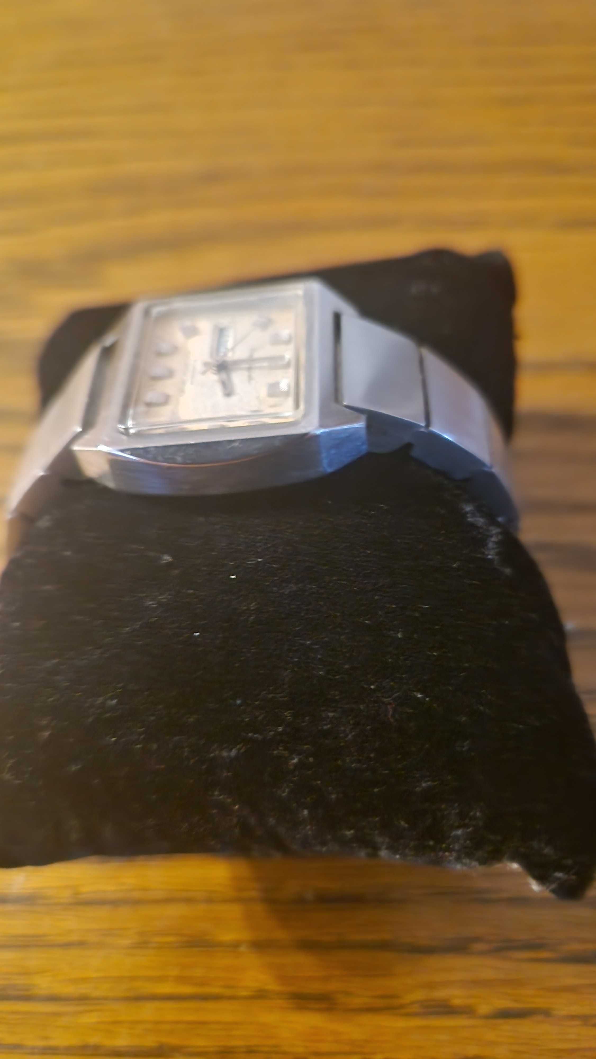 ceas rar de calitate GIRARD PERREGAUX  automatic, original ,stare buna