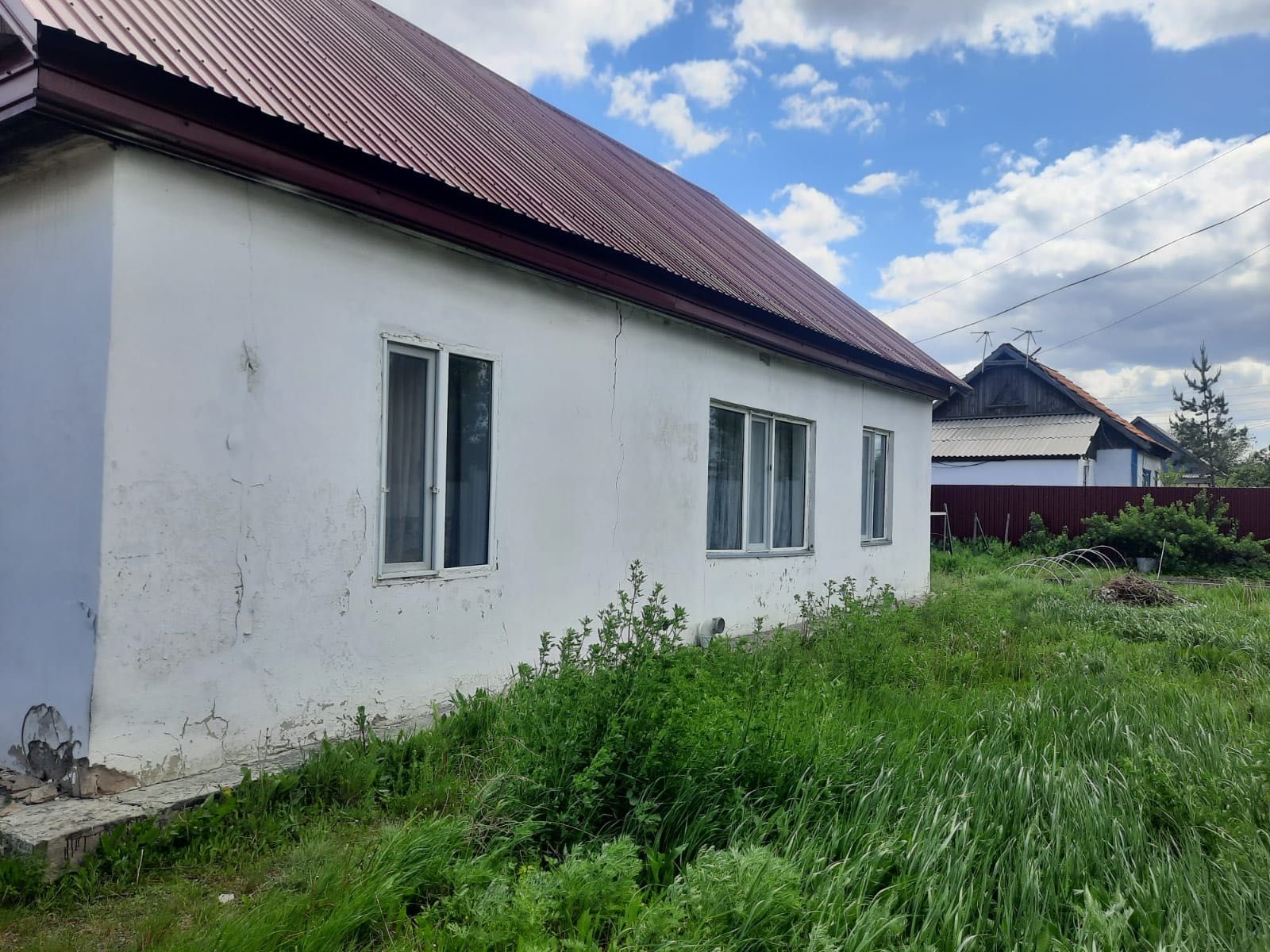 Продаю дом с земельным участком