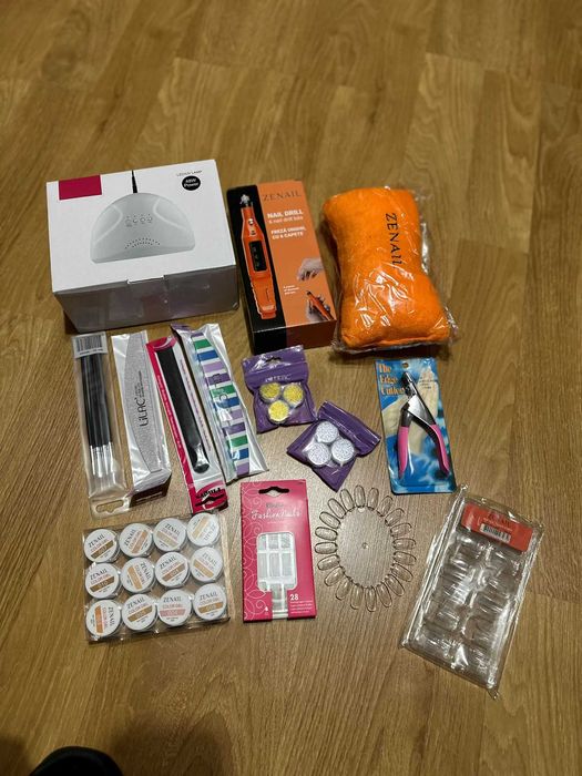 Kit unghii gel cu lampa uv