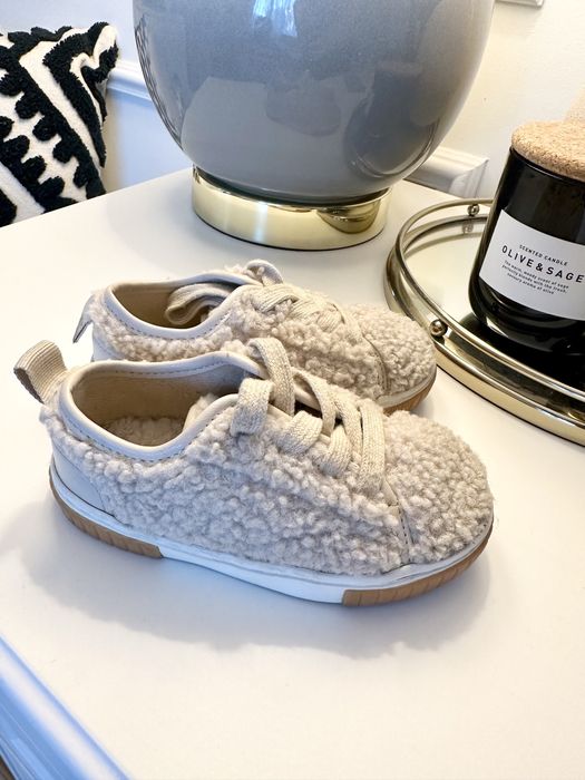 Детски обувки номер 23 и палто 2-3г Zara