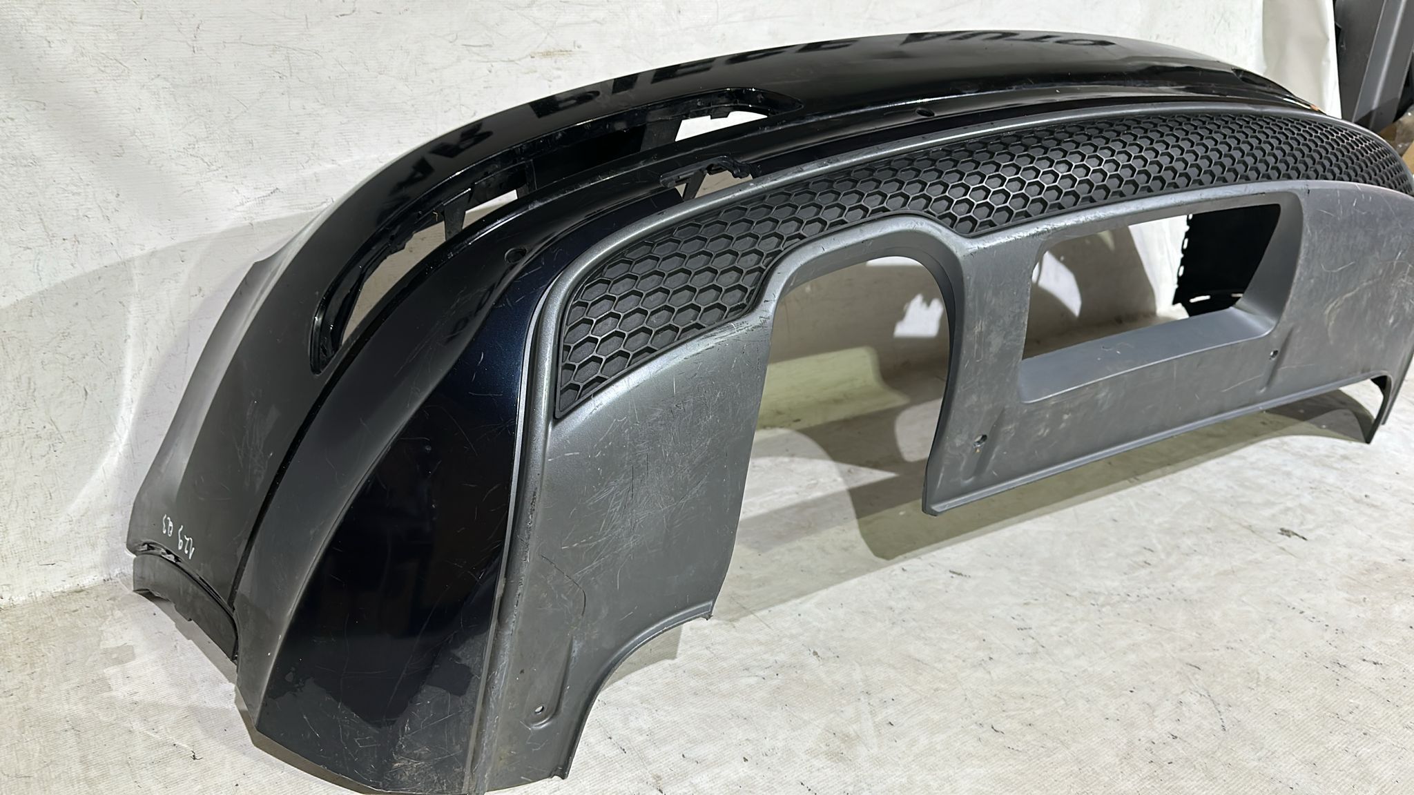 Bara spate Audi Q3 S-Line  an 2011, 2012, 2013, 2014, 2015 cod OE  8U0807511C
