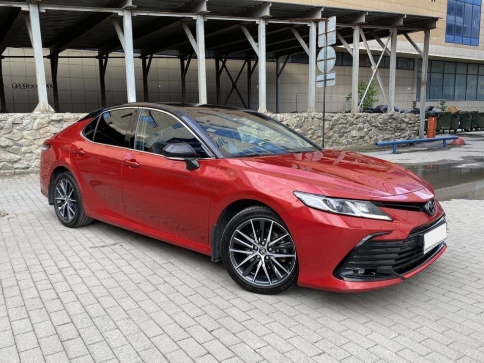 Toyota Camry O'zbekiston bo'ylab sayohat va ekskursiyalar Transfer Tur