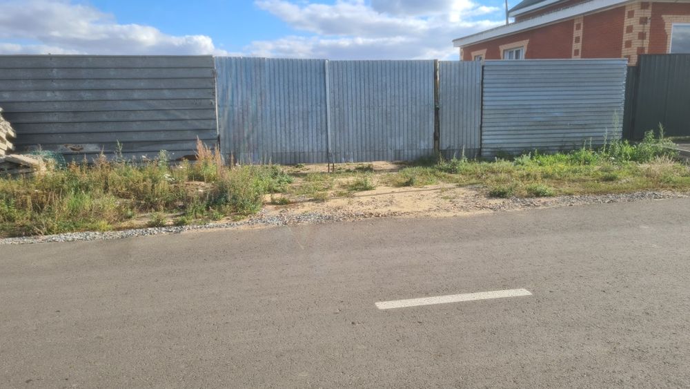 Продам участок под ИЖС в 24а мкр.