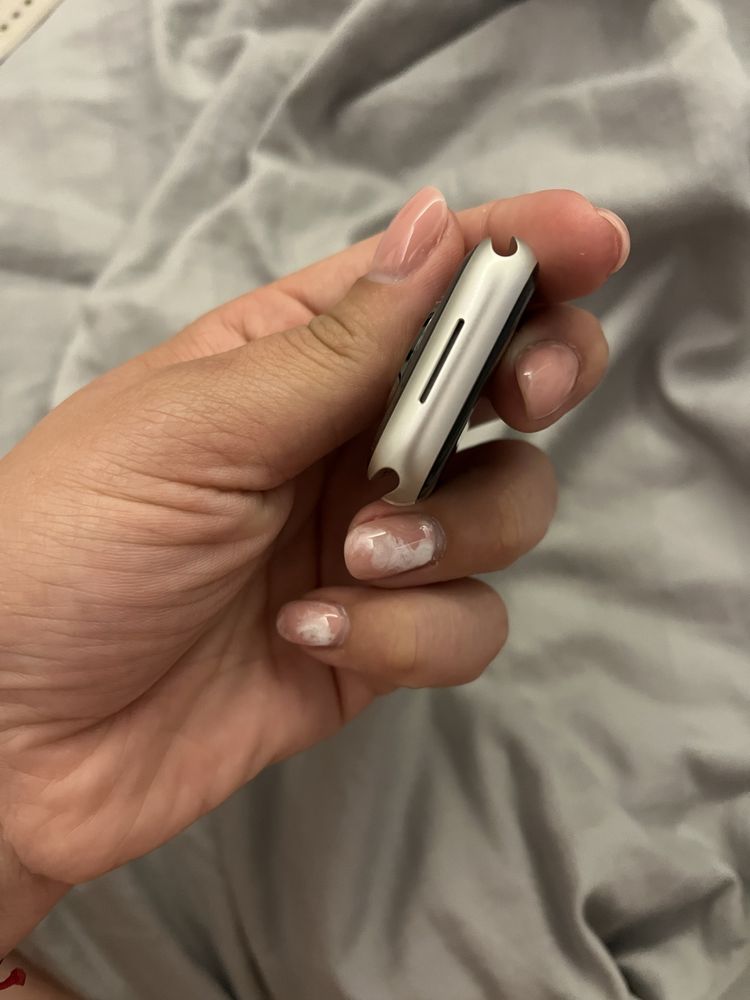 APPLE WATCH 9 41MM в гаранция