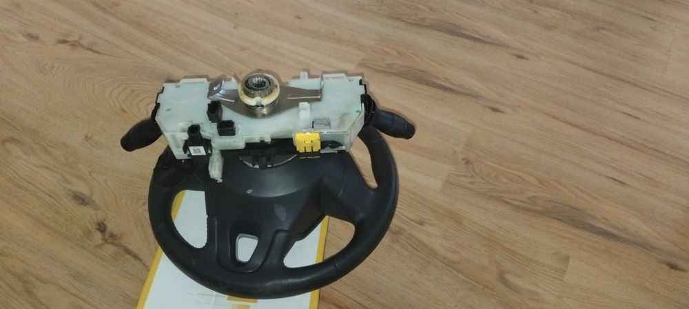 Мултифункционален волан с аербег airbag и лентов кабел + лост за мигач
