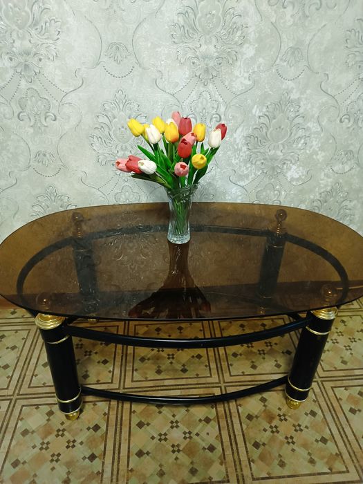 Стол стеклянный! Продам