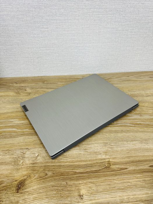 Игровой ноутбук Lenovo i3-10 Gen с DDR5 Видеокартой, для игр и работы