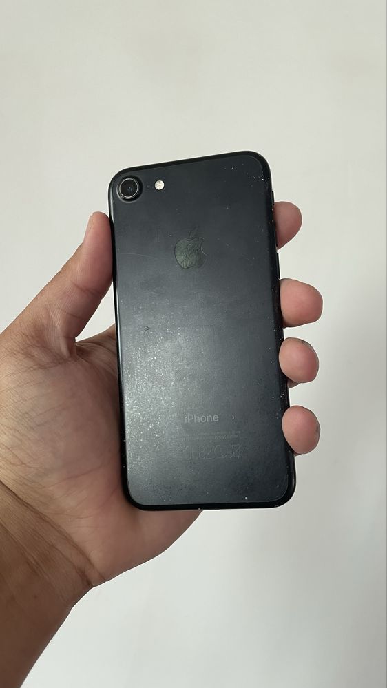 Iphone 7 32GB radnoy