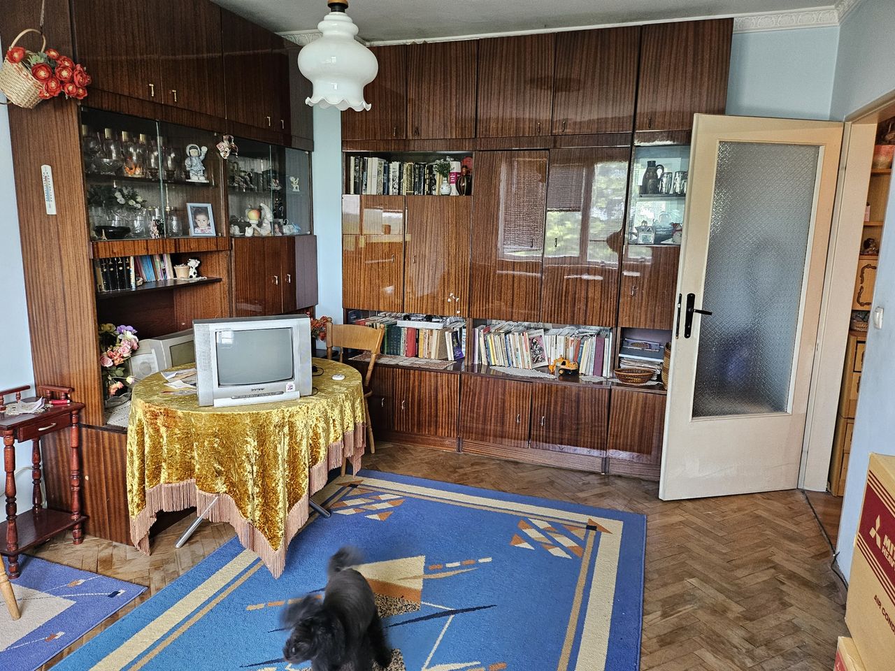 Продава се Двустаен апартамент в Плевен, 9-ти квартал - 65 кв.м за 1077 €/кв.м - Снимка #2