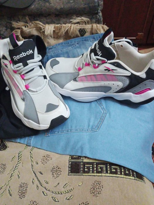 Кроссовки  Reebok