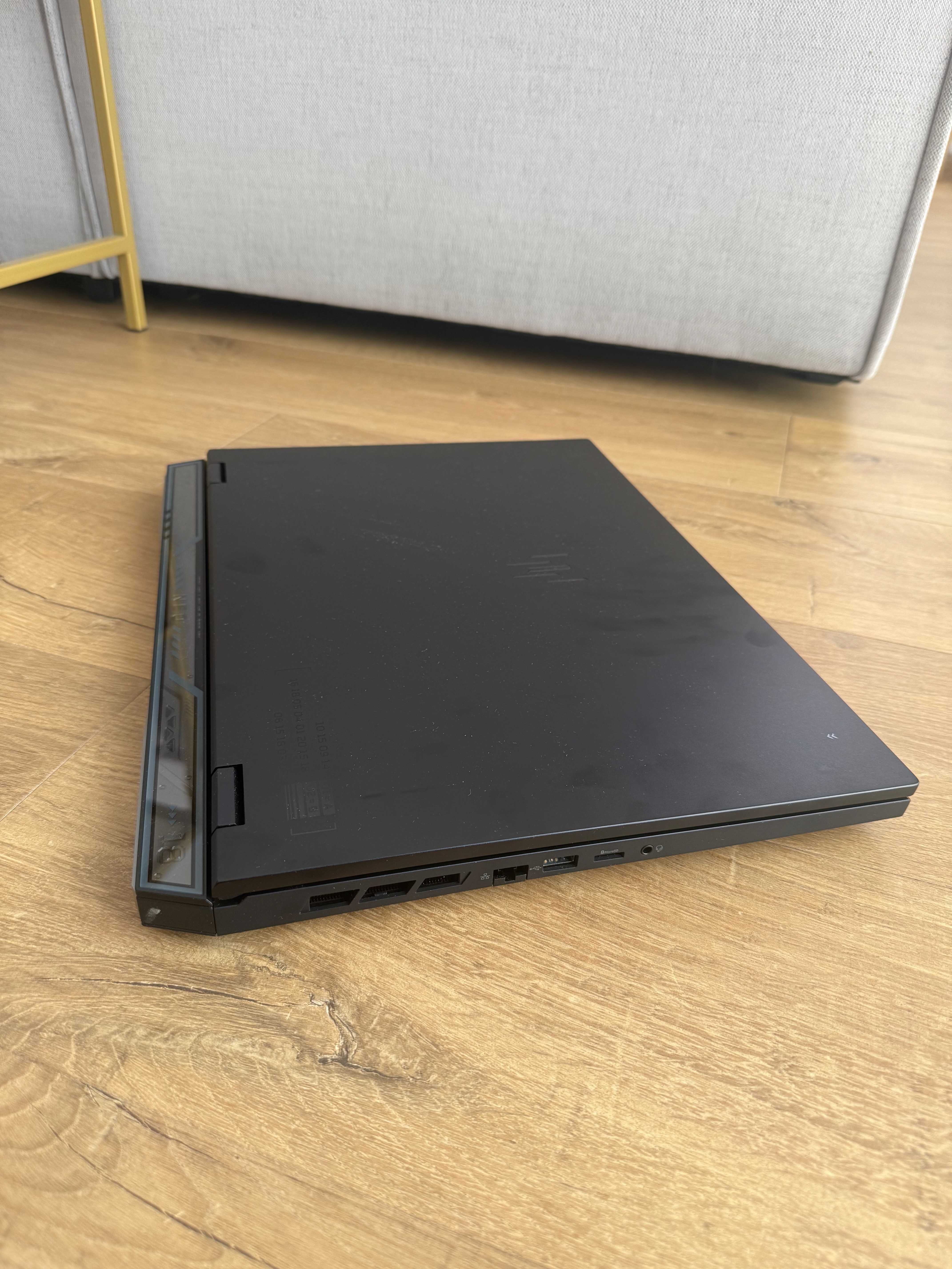 Acer Predator Helios Neo 18 (PHN18-71)