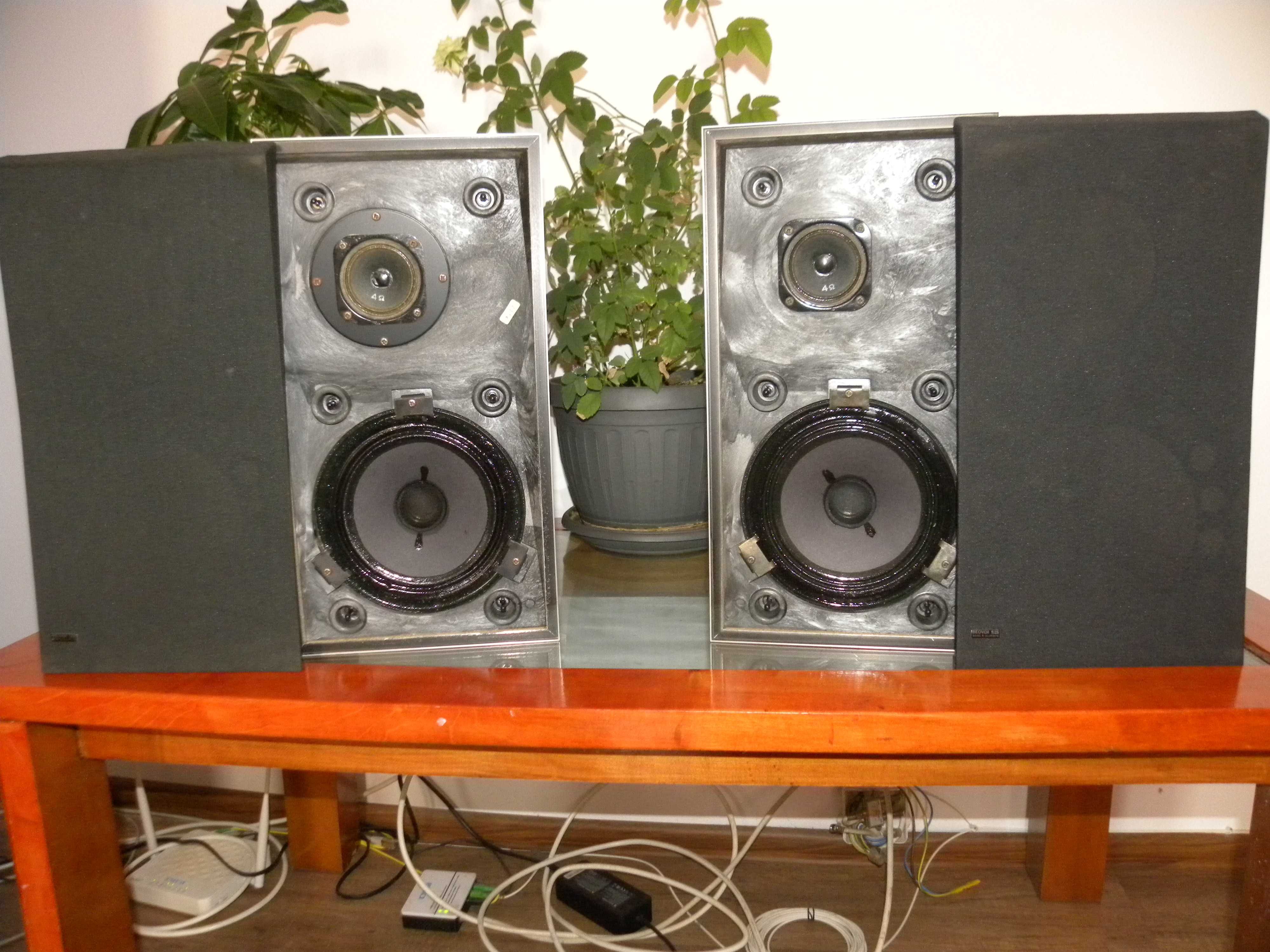 Vintage B&O Beovox S25 Passive Loudspeakers (1977 - 1983)