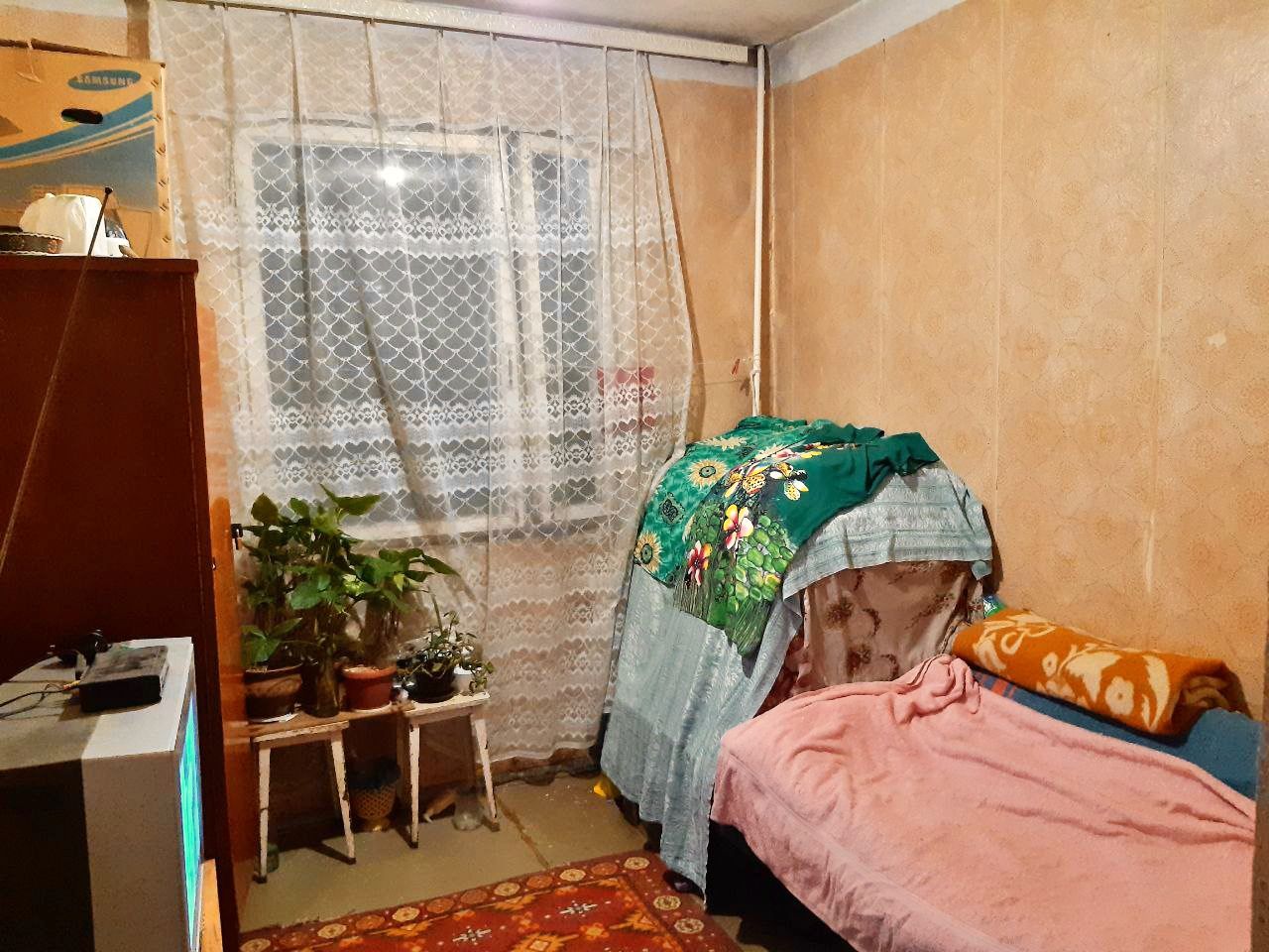 Юнусабад 6 кварталда 3 хона уй сотилади