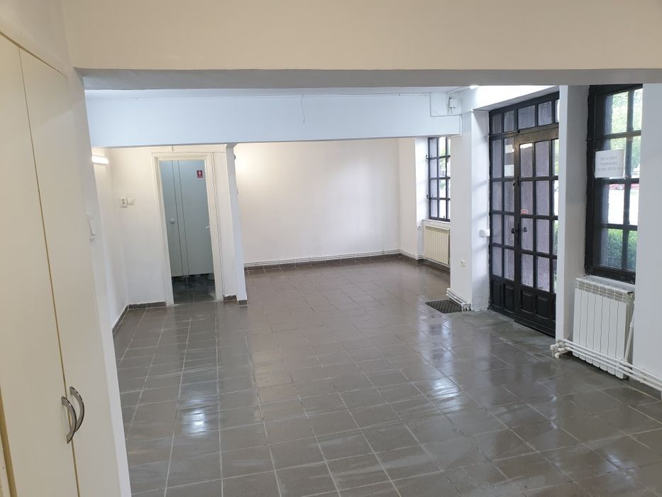 InchiriezSpatiu comercial st culturi 4/ 24  pret 500 euro sau 150000 e