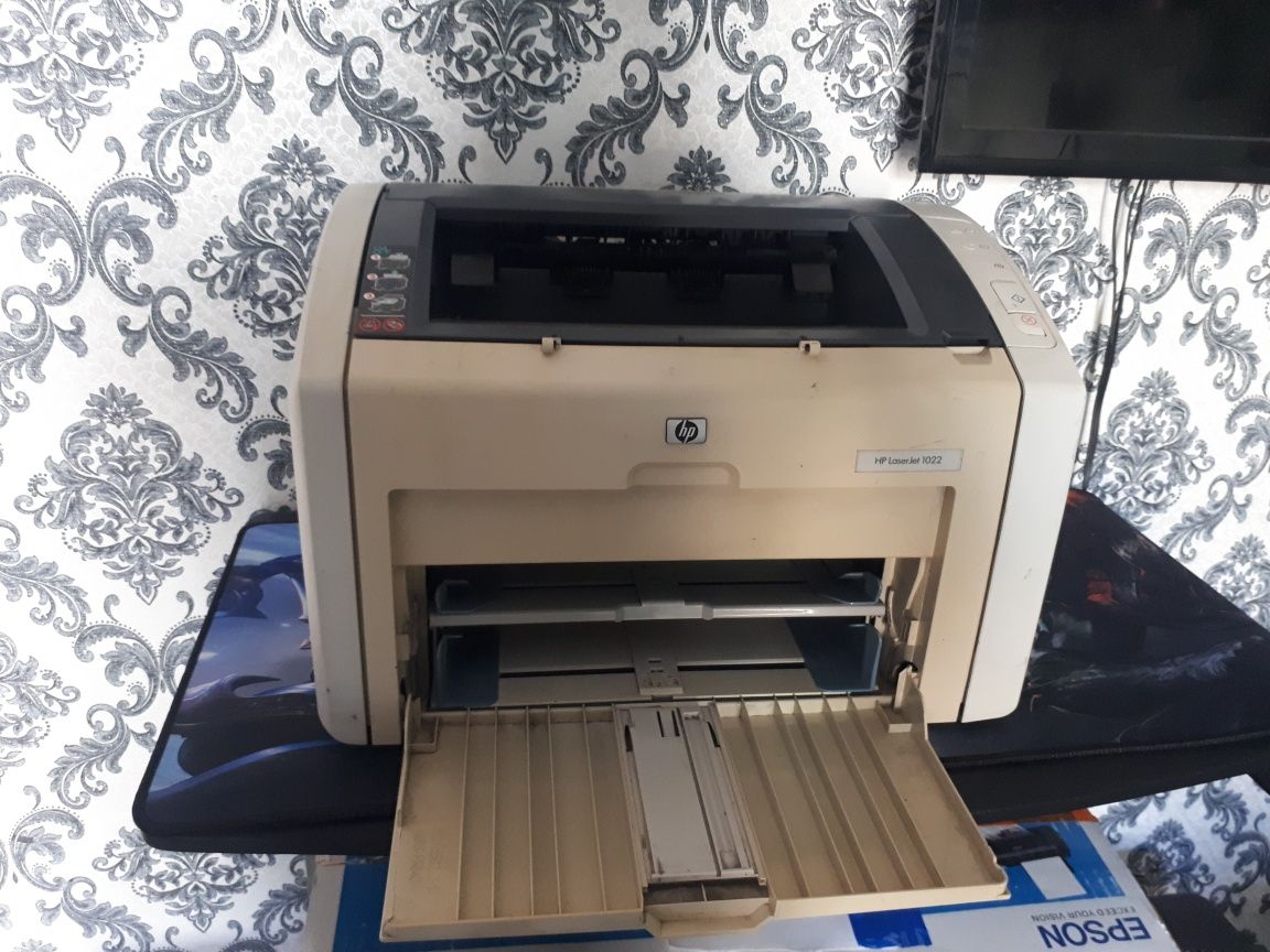 Принтер HP LaserJet, лазерный