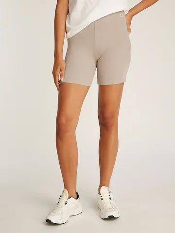 Спортен бежов клин